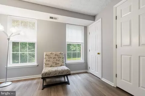Entry Way - 653 Deering Rd #3C, Pasadena, MD 21122 photo 3 of 4