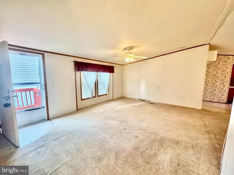 75 Edward Ln, Lothian, MD 20711 photo 3