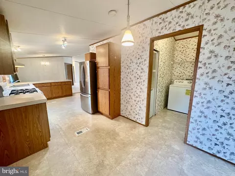 75 Edward Ln, Lothian, MD 20711 photo 13