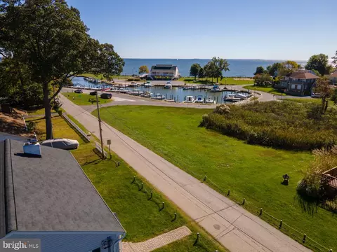 View/Area - 1244 Pine Ave, Shady Side, MD 20764 photo 1 of 14