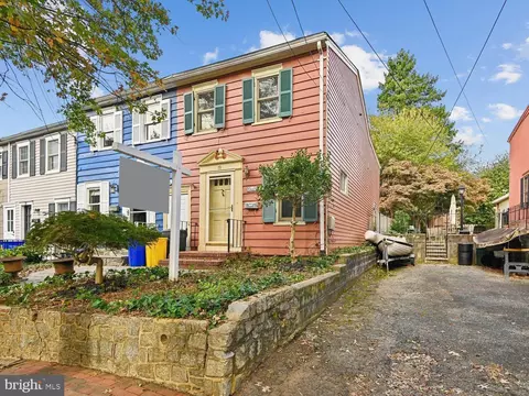 19 Dean St, Annapolis, MD 21401
