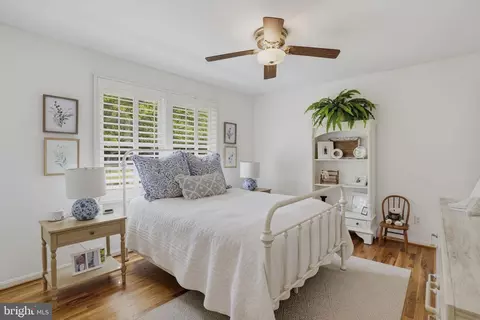 Bedroom - 6400 Meadowlark Dr, Dunkirk, MD 20754 photo 6 of 8
