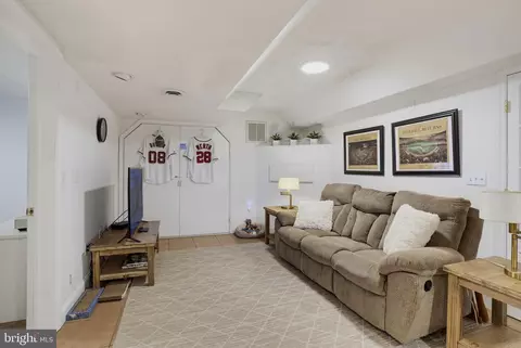 Entry Way - 6400 Meadowlark Dr, Dunkirk, MD 20754 photo 1 of 1
