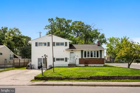 700 Delmar Ave, Glen Burnie, MD 21061