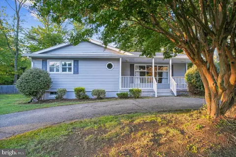 1230 Hilltop Dr, Annapolis, MD 21409