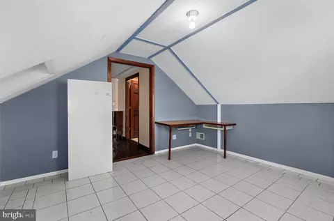 Entry Way - 545 Forest View Rd, Linthicum Heights, MD 21090 photo 8 of 9