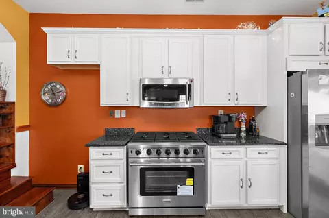 Kitchen - 545 Forest View Rd, Linthicum Heights, MD 21090 photo 2 of 8