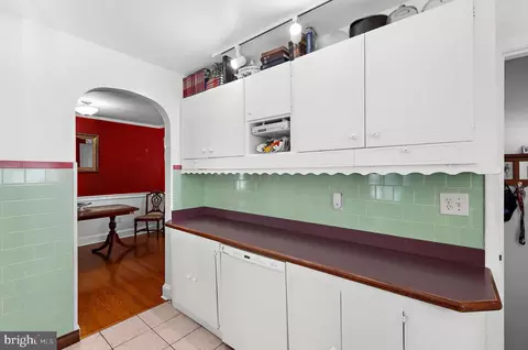 Kitchen - 545 Forest View Rd, Linthicum Heights, MD 21090 photo 1 of 8