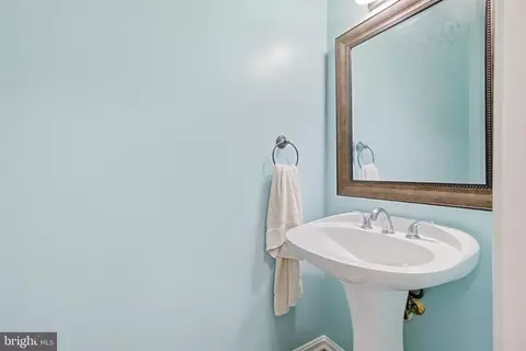Bath - 3522 Forest Haven Dr, Laurel, MD 20724 photo 2 of 4