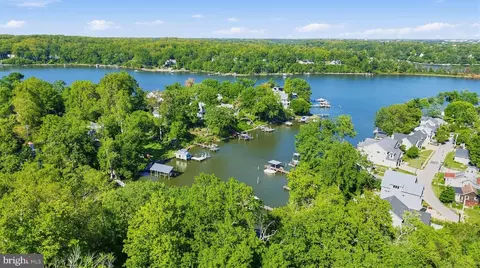 2900 Marlin Dr, Riva, MD 21140