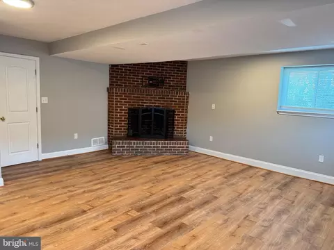 Living - 1952 Forest Dr, Annapolis, MD 21401 photo 8 of 8