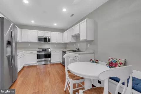 Kitchen - 2676 Compass Dr, Annapolis, MD 21401 photo 1 of 4