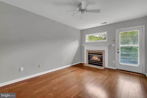 Living - 2676 Compass Dr, Annapolis, MD 21401 photo 6 of 6