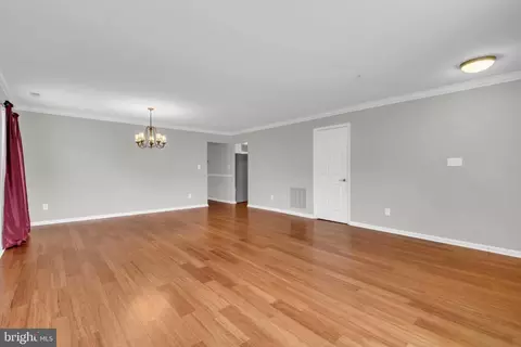 Living - 2676 Compass Dr, Annapolis, MD 21401 photo 4 of 6