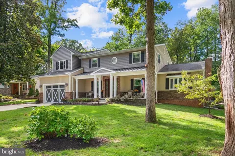 Exterior - 1138 Valley Dr, Pasadena, MD 21122 photo 3 of 26