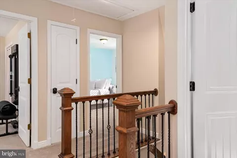 Entry Way - 1138 Valley Dr, Pasadena, MD 21122 photo 7 of 11