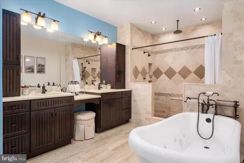 Bath - 1138 Valley Dr, Pasadena, MD 21122 photo 3 of 6