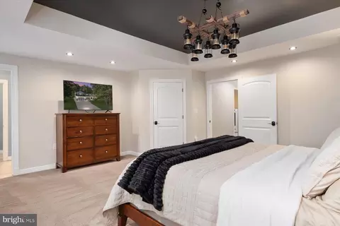 Bedroom - 1138 Valley Dr, Pasadena, MD 21122 photo 6 of 7