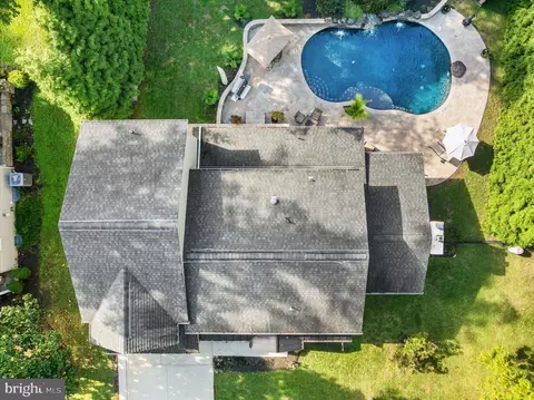 View/Area - 1138 Valley Dr, Pasadena, MD 21122 photo 6 of 15