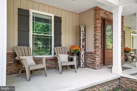 Exterior - 1138 Valley Dr, Pasadena, MD 21122 photo 7 of 26