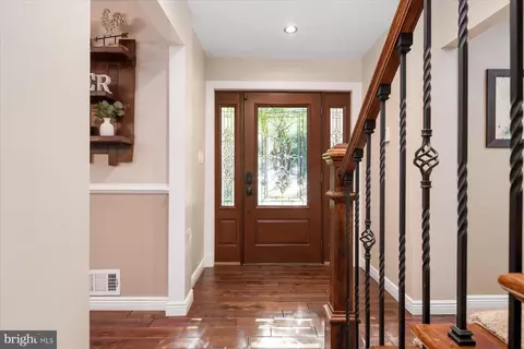 Entry Way - 1138 Valley Dr, Pasadena, MD 21122 photo 1 of 11