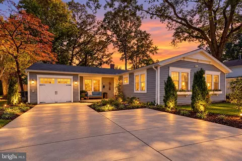 215 Holland Rd, Severna Park, MD 21146