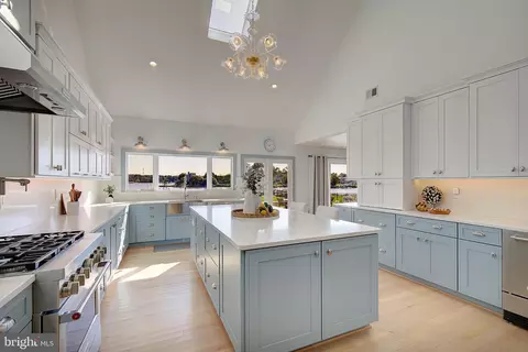 Kitchen - 8107 Ventnor Rd, Pasadena, MD 21122 photo 1 of 7