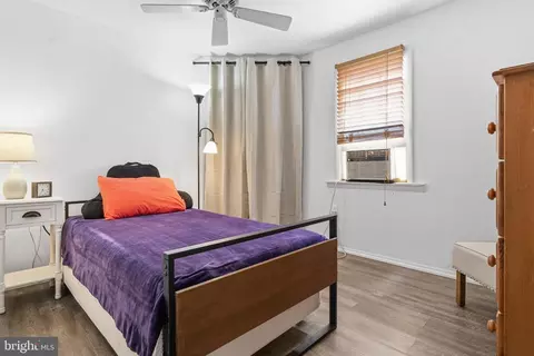 Bedroom - 1627 Lee Dr, Edgewater, MD 21037 photo 2 of 4