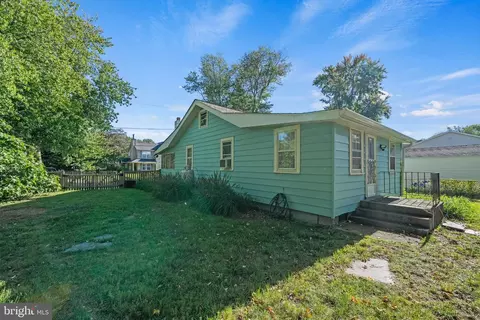 Exterior - 1627 Lee Dr, Edgewater, MD 21037 photo 3 of 5