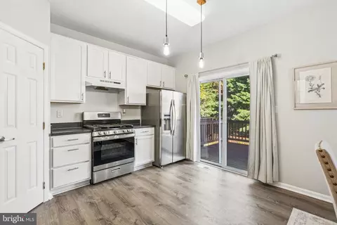 Kitchen - 226 Old Coach Ct, Pasadena, MD 21122 photo 3 of 3