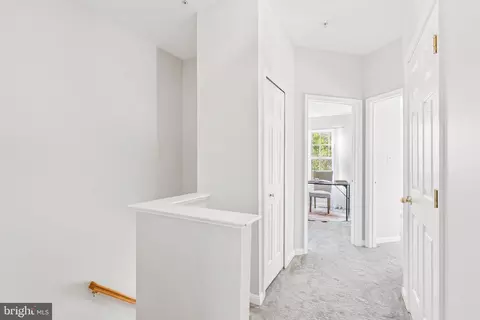 Entry Way - 226 Old Coach Ct, Pasadena, MD 21122 photo 2 of 4