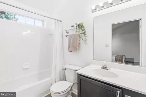 Bath - 226 Old Coach Ct, Pasadena, MD 21122 photo 1 of 5