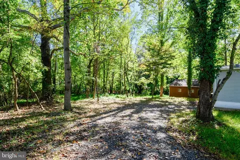 Exterior - 7187 Ohio Ave, Hanover, MD 21076 photo 3 of 4