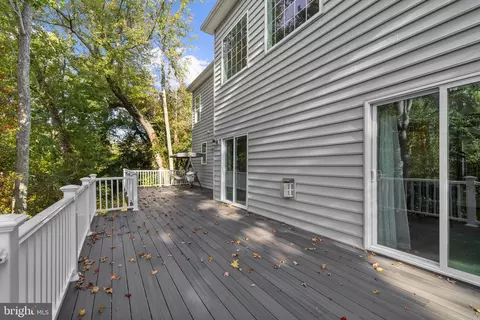 Exterior - 919 Central Ave E, Edgewater, MD 21037 photo 7 of 8