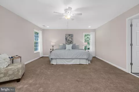 Bedroom - 919 Central Ave E, Edgewater, MD 21037 photo 4 of 11