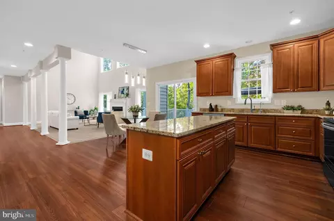Entry Way - 919 Central Ave E, Edgewater, MD 21037 photo 5 of 18