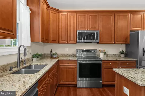 Kitchen - 919 Central Ave E, Edgewater, MD 21037 photo 4 of 4