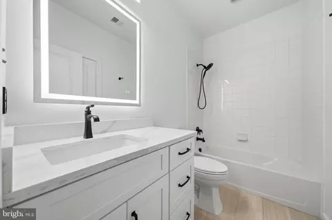 Bath - 7513 Thicket Run, Hanover, MD 21076 photo 1 of 1