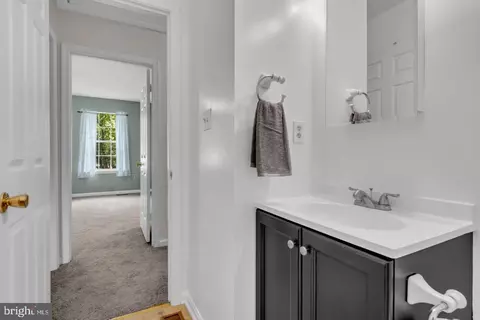 Entry Way - 1256 Crowell Ct, Arnold, MD 21012 photo 6 of 6
