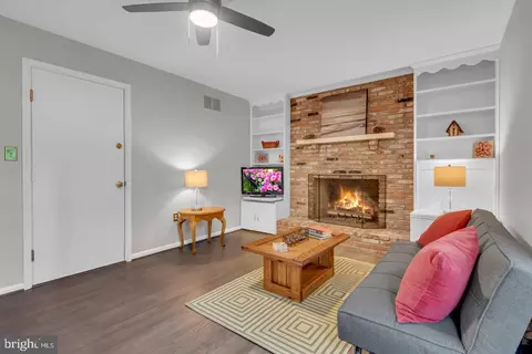 Living - 1256 Crowell Ct, Arnold, MD 21012 photo 5 of 5