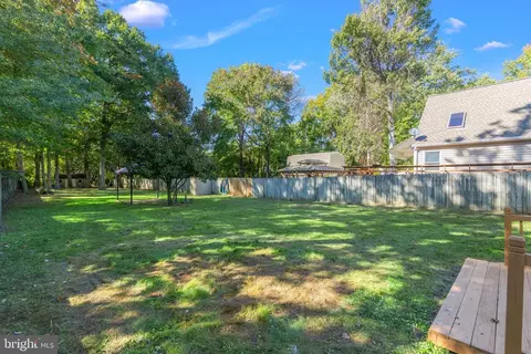 Exterior - 8121 Elizabeth Rd, Pasadena, MD 21122 photo 5 of 9