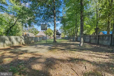Exterior - 8121 Elizabeth Rd, Pasadena, MD 21122 photo 7 of 9