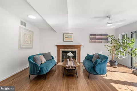 Living - 744 Dividing Creek Rd, Arnold, MD 21012 photo 5 of 5