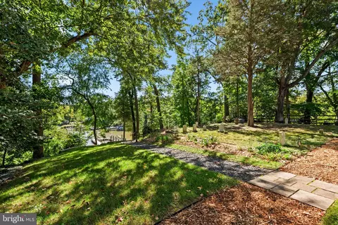 Exterior - 744 Dividing Creek Rd, Arnold, MD 21012 photo 6 of 8