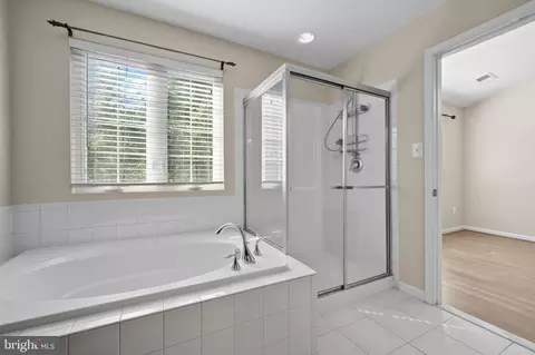 Bath - 8548 Crooked Tree Ln, Laurel, MD 20724 photo 2 of 2