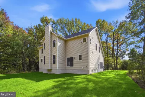 Exterior - 5084 Mountain Rd, Pasadena, MD 21122 photo 5 of 5