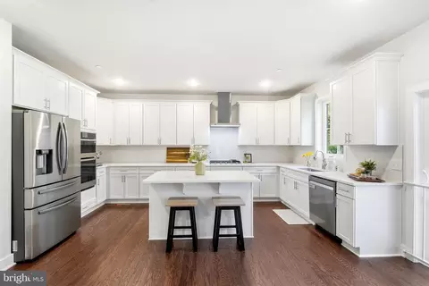 Kitchen - 5084 Mountain Rd, Pasadena, MD 21122 photo 1 of 1