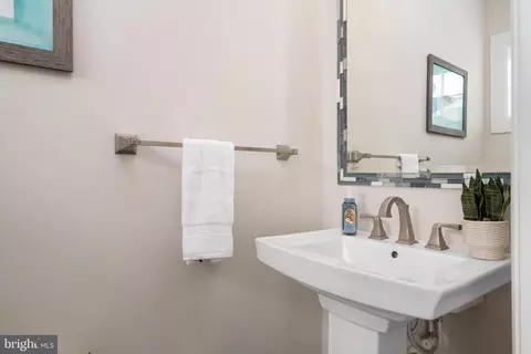 Bath - 3077 Spring Peeper Ct, Odenton, MD 21113 photo 2 of 4