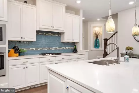 Kitchen - 3077 Spring Peeper Ct, Odenton, MD 21113 photo 3 of 3