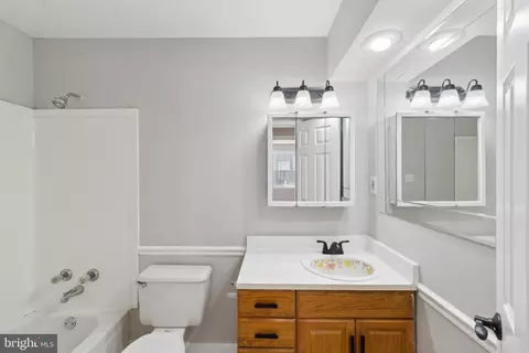 Bath - 875 Turf Valley Dr, Pasadena, MD 21122 photo 1 of 2